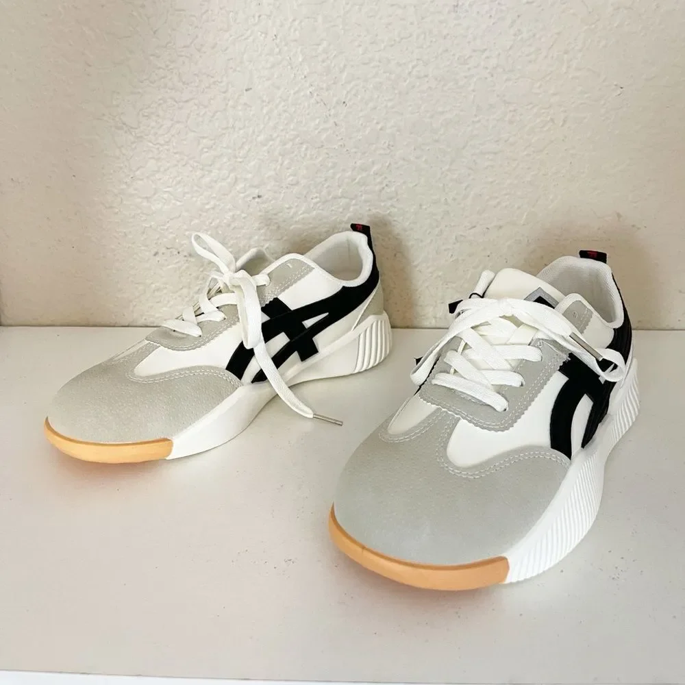De Florance DF classic Sneakers in black/beige - M8.5/W9.5